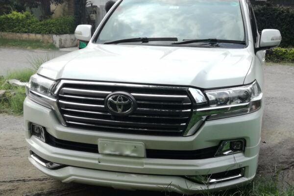 Rent Toyota Land Cruiser in Islamabad